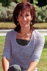 Jane Gurnett in Days at the Beach