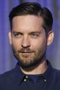 Tobey Maguire in Weathering the Storm: The Making of The Ice Storm