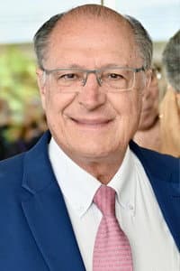 Geraldo Alckmin in Deus e o Diabo em Cima da Muralha
