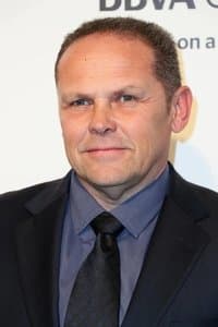 Kevin Chapman in Shattered Ice