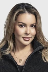 Sara Chafak in Koston enkeli