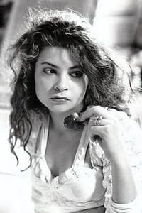 Siri Neal in Moondial