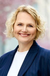 Anna-Karin Hatt in Partiledaren och krisen
