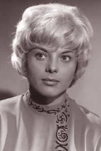 Clara D'Ovar in Merci Natercia