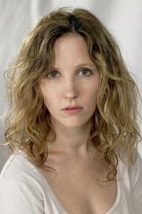 Mélanie Peyre in Taureau Taureau