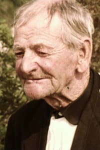 Ugo Sverzut in Engel und Puppe