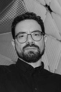 Carlo Padial in Venga Monjas: La Ferguson Party