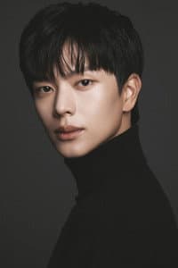 Yook Sung-jae in 응답하라 1994