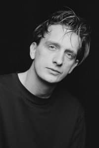 Felix Kummer in CASPER - ALLES WAR SCHÖN UND NICHTS TAT WEH - DAS KOMPLETTE ALBUM LIVE AUS BERLIN