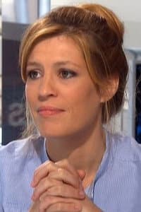 Anna Reinhardt in Tell Me Iggy