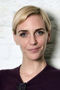 Hannelore Knuts in Dave