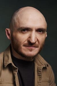 Leigh Gill in Lion vs The Little People