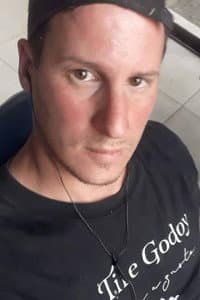 Alejandro Yache in Caníbales Radioactivos de Ultratumba