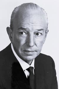 Lloyd Nolan in Undercover Doctor