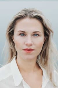 Caroline Glomnes in Benjamin Falck & Dødsdolken
