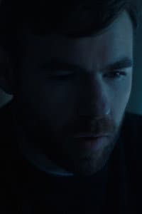 Jordan Demartis in Le Singe Bleu