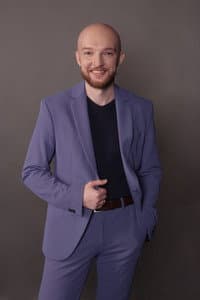 Maksim Zapisochnyy in Снегирь