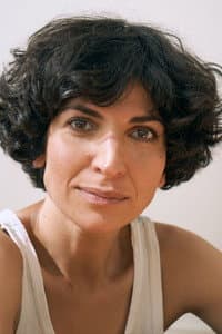 Neda Rahmanian in Ferdinand von Schirach: Feinde – Der Prozess
