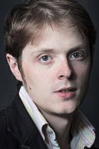 Antoine Linguinou in Les chaises musicales