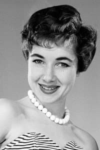 Maureen Davis in Ticket to Paradise