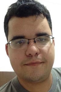 Gabriel Coelho in O Membro Decaído