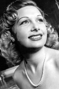 Arlette Poirier in C'est la vie parisienne