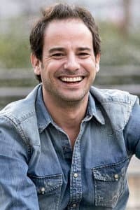 Luis Hacha in DiDi Hollywood