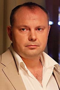 Ilya Isaev in Три слова/Влюблённые в Киеве