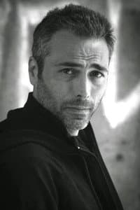 Sergio Sivori in Guardiani delle nuvole