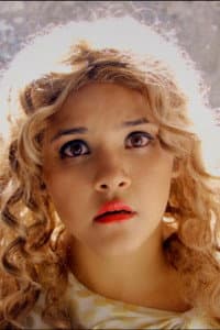 Rafaela Diógenes in Doce Amianto