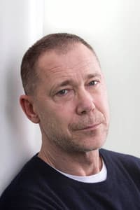 Hans Kesting in Karakter