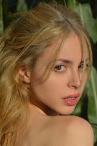 Ava Azadeh in ANGST II: Last Man
