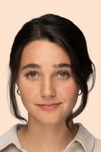 Lara Ricote in Dating in Your 20s