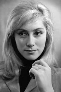 Irina Miroshnichenko in Я шагаю по Москве
