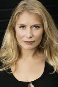 Elle van Rijn in Mega Toby