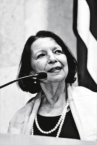 Rose Nogueira in Torre das Donzelas