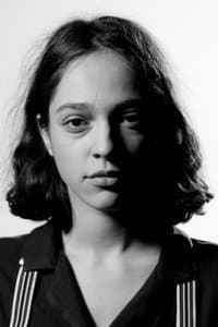 Ioana Ilinca Neacsu in Fragmente de scurta durata cu surori