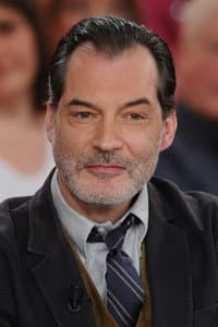 Samuel Labarthe in Des parents pas comme les autres