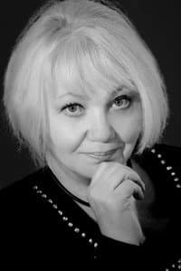 Svetlana Akimova in Зима мертвецов. Метелица