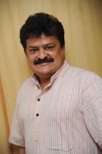 Mandya Ramesh in Elra Kaaleliyatte Kaala