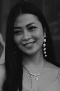 Jessica Jess in Misteri Villa Kayangan
