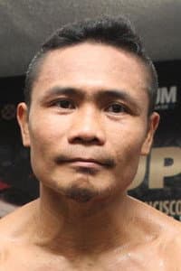 Donnie Nietes in Jamel Herring vs. Carl Frampton