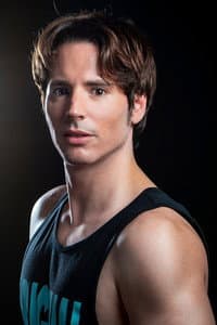 Antonio Escámez in Modern Love