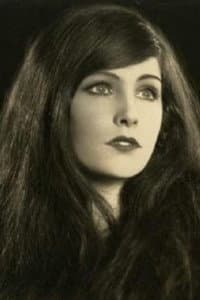 Melva Cornell in The Girl from Havana