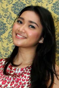 Ririn Setyarini in Arwah Goyang Karawang