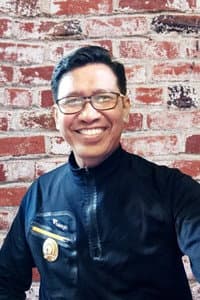 Amir Desar in Uang Panai' Maha(r)l