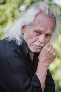 Mariusz Gołaj in Na koniec świata