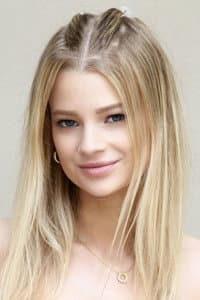 Elle Haymond in Chum