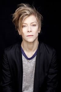 Louise LeCavalier in Louise Lecavalier : sur son cheval de feu