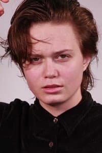 Yune Vilanova in Ruth